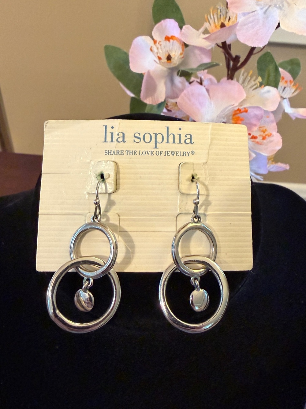 🐼 Lia Sophia Shiny Silver Interlocking Hoop Drop Earrings #0194